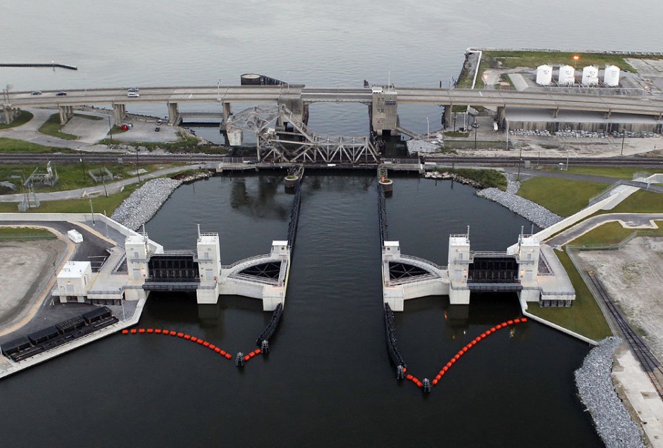 Damwand Gebruik in Flood Protection