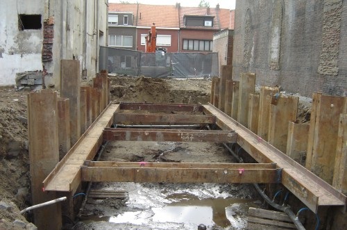 Damwand gebruikt als Permanent Foundation en Retention Systems